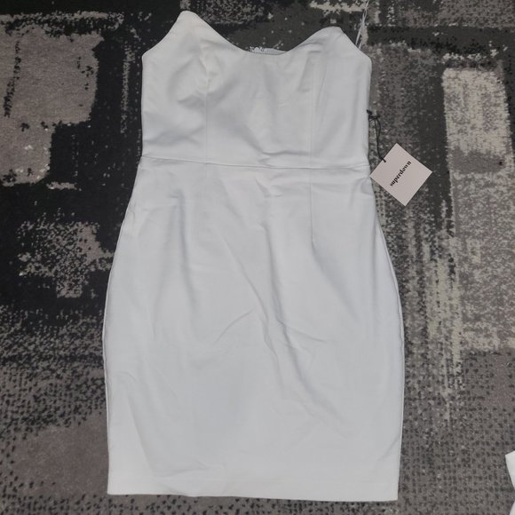 NWT Superdown Stevie Sweetheart Mini Dress Size XS - Picture 6 of 6